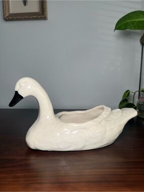 Vintage Swan Planter | Cottagecore Ceramic Decor Christmas removable crown MCM